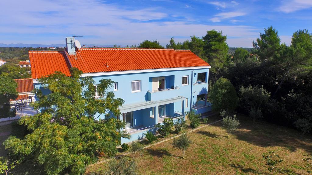 Sara Apartments Петрчане Екстер'єр фото