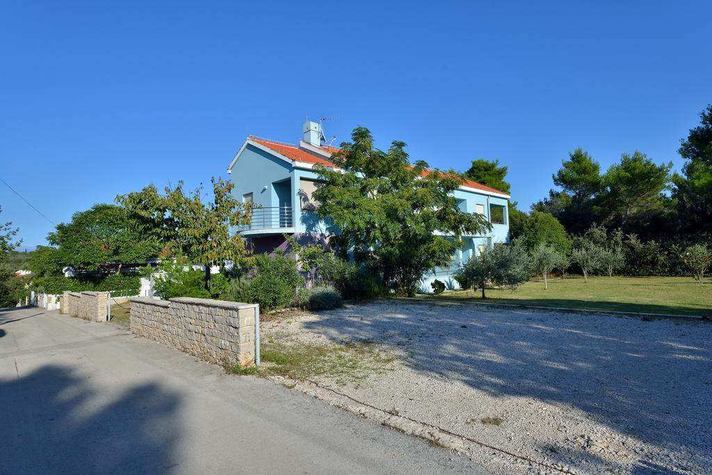 Sara Apartments Петрчане Екстер'єр фото