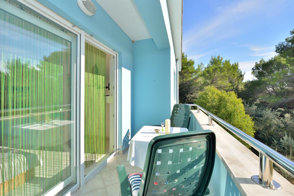 Sara Apartments Петрчане Номер фото