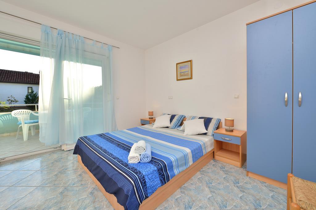 Sara Apartments Петрчане Номер фото